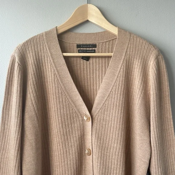 Tahari 100% extra fine merino wool sweater cardigan LG New with tags! - Picture 5 of 13